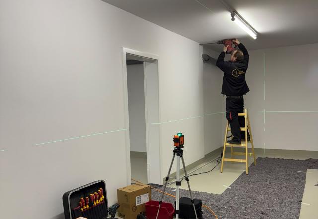 Werkzeug und Montageeinsatz von Elektro Gashi